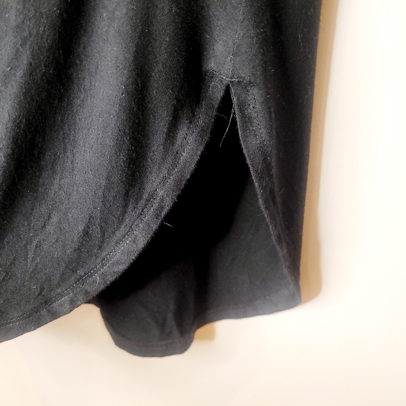 Aritzia Babaton Zayn Top. Size Med ⭐️ Host Pick ⭐️ - Picture 4 of 5